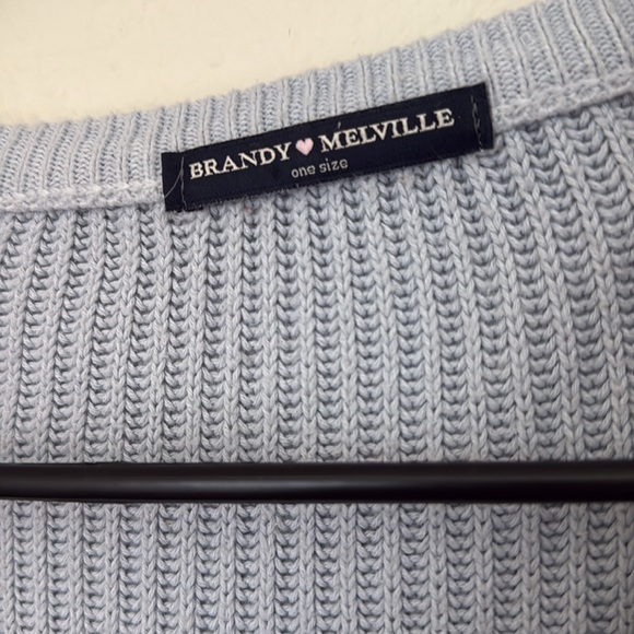 Brandy Melville Ribbed Cropped V Neck Sweater - Picture 3 of 5